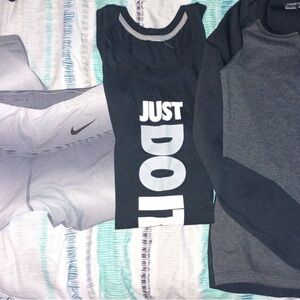 Ladies Nike Outfit Small